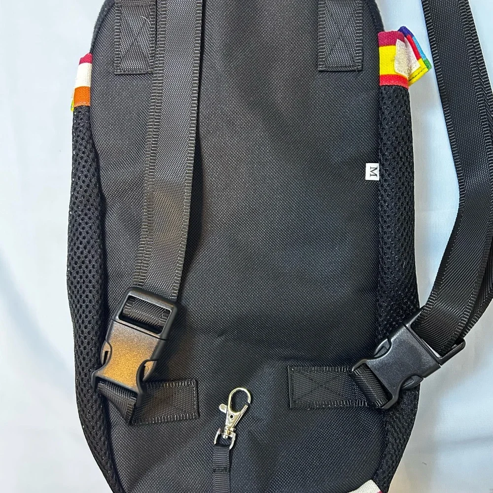 NWT Multicolor Pet Carrier Backpack for Small Cats and dogs / Size medium